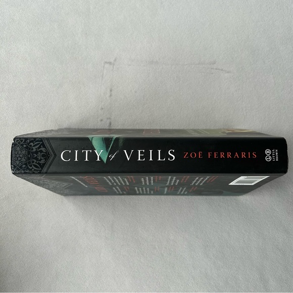 City of Veils ~ Zoe Ferraris ~ Hardcover - Picture 7 of 7